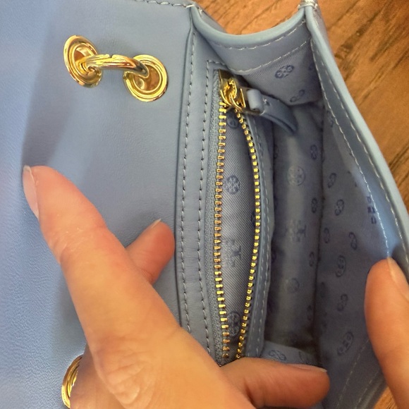 Tory Burch Light Blue Crossbody Bag - Picture 4 of 7